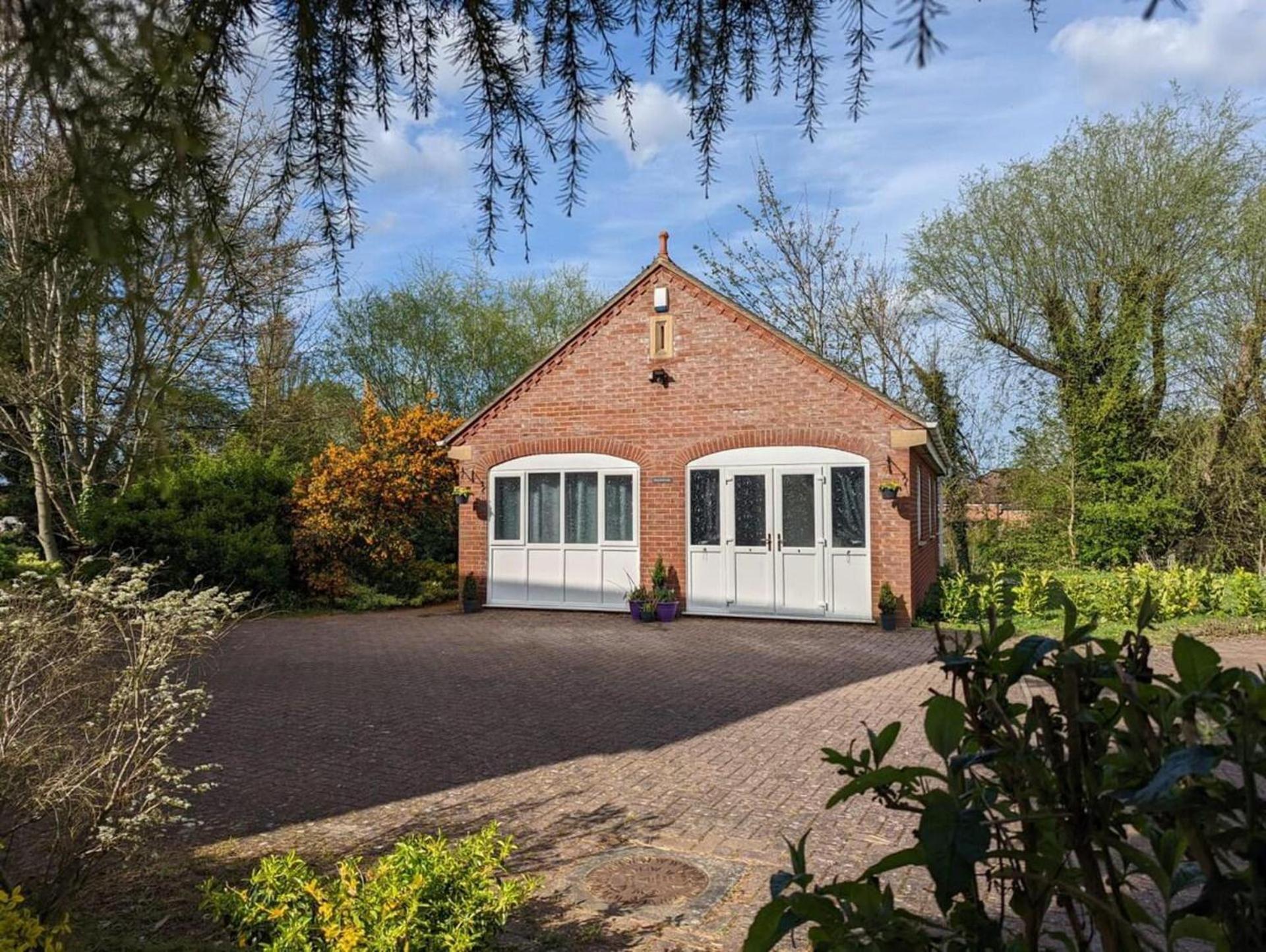 Cosy And Secluded Brook-Side Lodge Sleaford Exterior photo